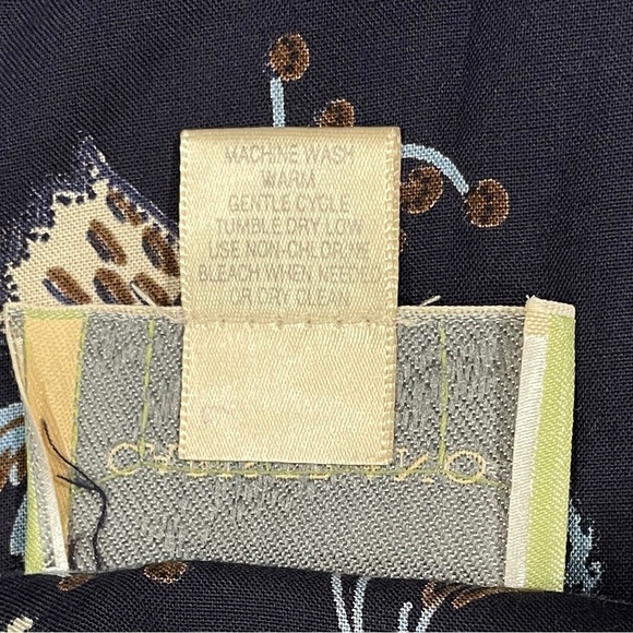 Capistrano Essentials V-neck Button-up Blue Floral Print Size 26/28 - Picture 9 of 9